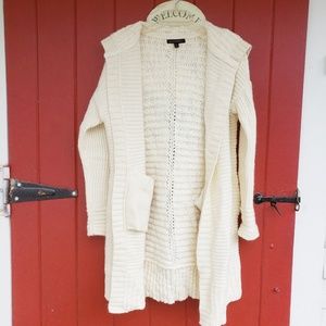 Banana Republic cream chunky cardigan sweater